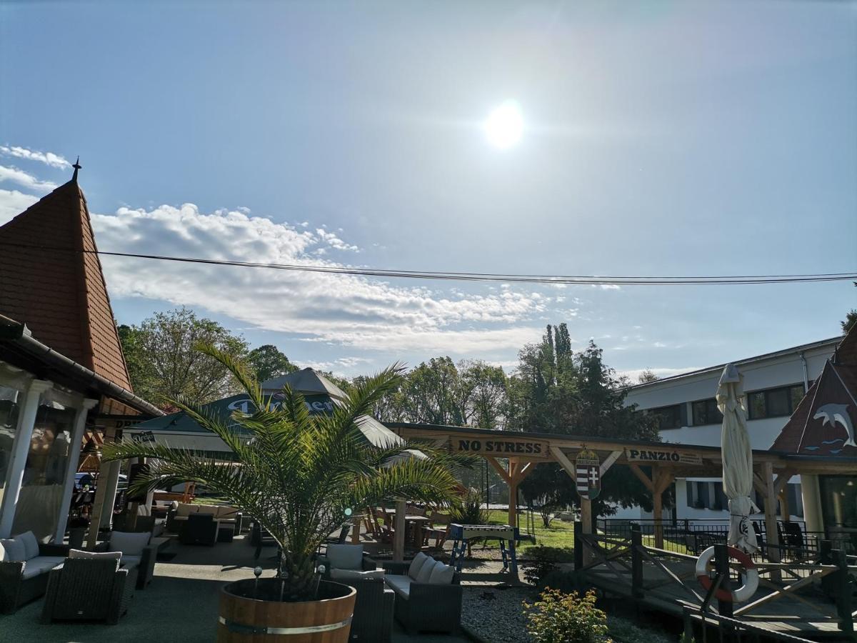 Bed and Breakfast No Stress Panzió-Pizzéria-Sporttábor à Harkány Extérieur photo